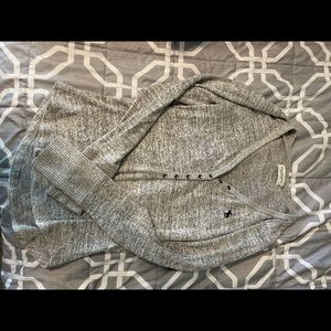 Women’s Grey Abercrombie Long Sleeve